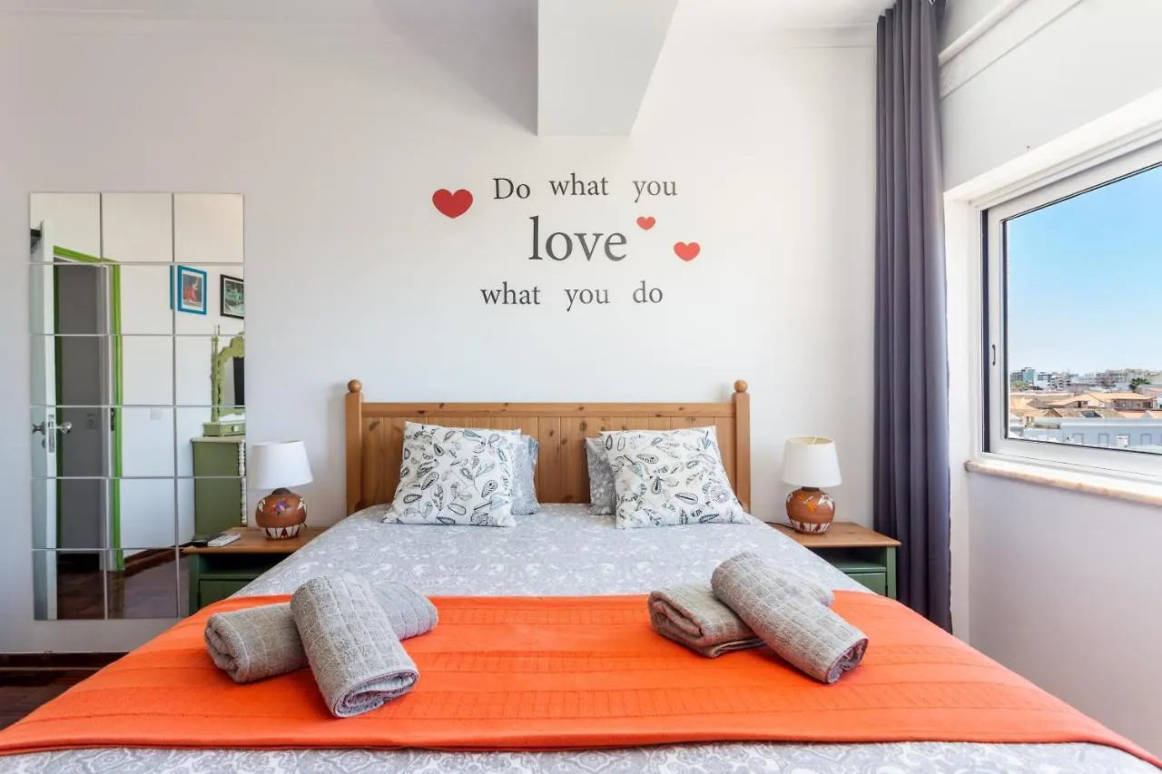 Dreamers Duplex With Seaview Faro